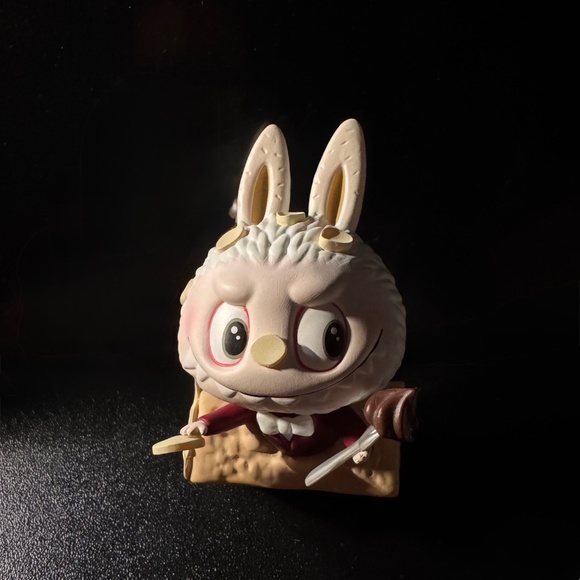 POP MART Labubu THE MONSTERS Patisseries Series - French Butter Sponge Cake - Picture 3 of 5